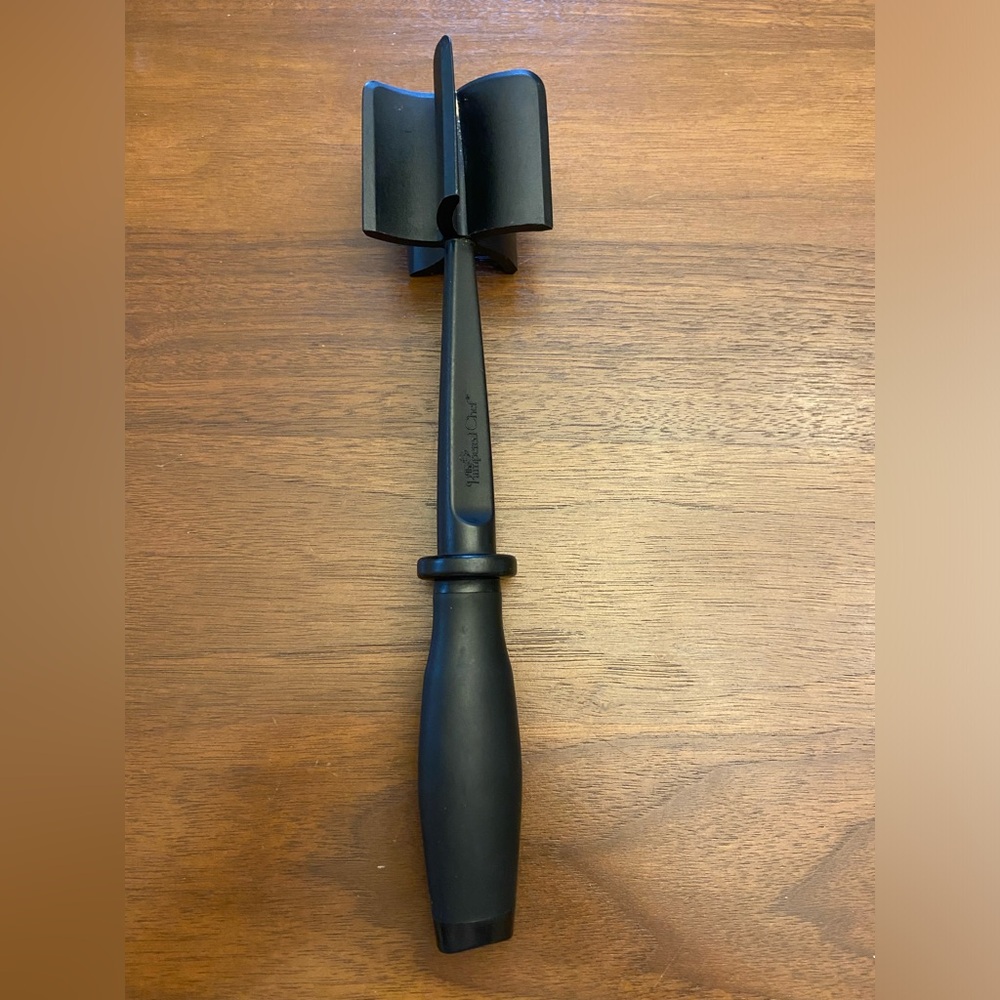 Black Pampered Chef Meat Tenderizer